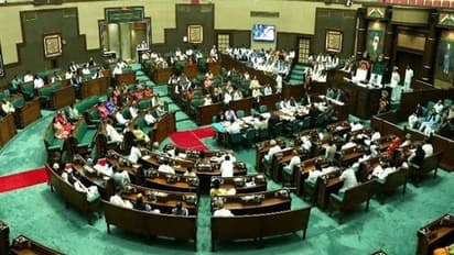 MP बजट सत्र शुरू: 4 बार से विधायक गिरीश गौतम बने विधानसभा अध्यक्ष, कांग्रेस MLA साइकिल चलाकर पहुंचे