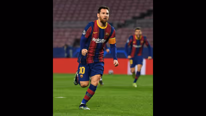 ಸ್ನೇಹಿತನ ತಂಗಿಯನ್ನೇ ಪ್ರೀತಿಸಿ, ಮದುವೆಗೂ ಮುನ್ನ 2 ಮಕ್ಕಳ ತಂದೆಯಾದ ಫುಟ್ಬಾಲ್ ದಿಗ್ಗಜ!