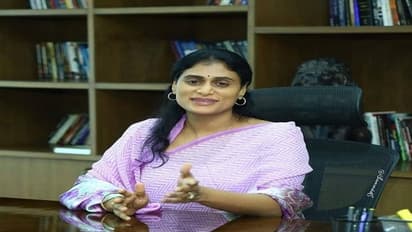 జగనన్నతో మాట్లాడండి ప్లీజ్.... షర్మిలకు రిక్వెస్ట్..!