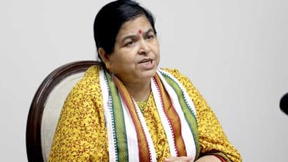 सीएम की मंत्री को नहीं कोरोना का डर, बोलीं- हर दिन पढ़ती हूं हनुमान चालीसा, बजाती हूं शंख