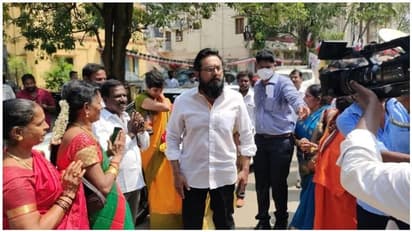 நான் கேட்டிருந்தால் திமுகவே அன்று 40 தொகுதிகள் கொடுத்திருக்கும்.. ஓவர் பில்டப் கொடுக்கும் சரத்குமார்..