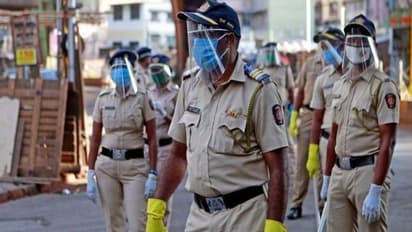 महाराष्ट्र में बढ़ा कोरोना का खौफ: उद्धव ठाकरे सरकार का फैसला, पुलिसकर्मियों के लिए शुरू वर्क फ्रॉम होम