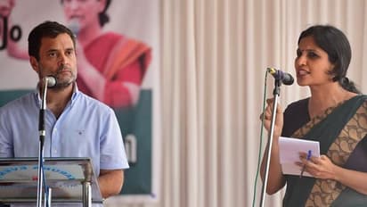 രാഹുലിൻ്റെ ശബ്ദമായി കൈയടി വാങ്ങി ജ്യോതി വിജയകുമാര്: സ്ഥാനാര്ത്ഥിയാക്കണമെന്ന് സമൂഹമാധ്യമങ്ങളിൽ അണികൾ