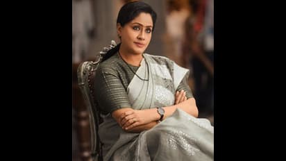 కరీనాకి అహంకారం, అమీర్ కి చులకన భావం.. లాల్ సింగ్ చడ్డాపై విరుచుకుపడ్డ విజయశాంతి.. నాగ్, చిరుపై కూడా 