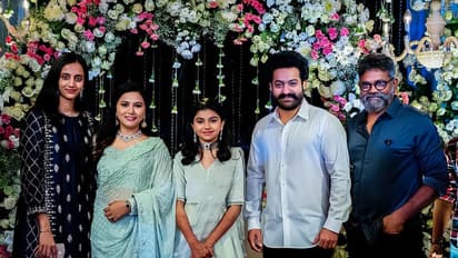 సుకుమార్‌ కూతురు ఫంక్షన్‌లో సందడి చేసిన మహేష్‌, ఎన్టీఆర్‌, రామ్‌, సమంత, చైతూ, అనసూయ