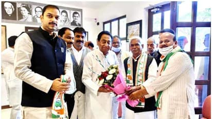 ഗോഡ്സെ 'ഭക്തന്' കോണ്ഗ്രസില് ചേര്ന്നു; സ്വാഗതം ചെയ്ത് കമല്നാഥ്