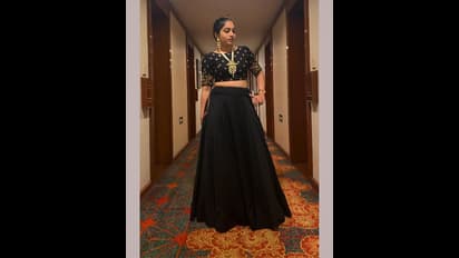 నెటిజన్ దారుణమైన ప్రశ్న..  దిమ్మతిరిగే ఆన్సర్ ఇచ్చిన  బిగ్ బాస్ ఫేమ్ పునర్నవి