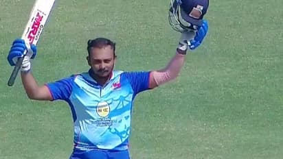 পৃথ্বি 'শো'-তে একেবারে ধরাশায়ী কেকেআর, ৭ উইকেট জয় পেল দিল্লি ক্যাপিটালস