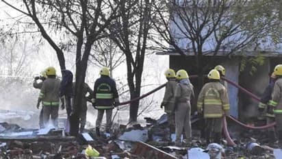 Fireworks Accident: இதுக்கு ஒரு முடிவே இல்லையா? பட்டாசு ஆலையில் பயங்கர வெடி விபத்து.. 3 பேர் உடல்சிதறி பலி.!