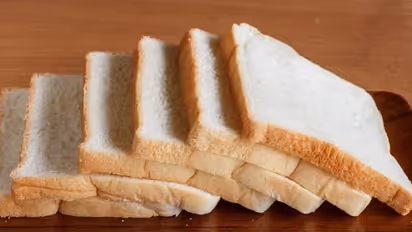 ഈ എട്ട് ഭക്ഷണങ്ങള്‍ ഒഴിവാക്കിയാൽ കുടവയർ കുറയ്ക്കാം!