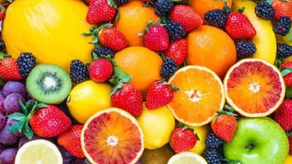 ഈ മൂന്ന് പഴങ്ങള് ഡയറ്റില് ഉൾപ്പെടുത്തൂ; ഗുണമുണ്ടെന്ന് ന്യൂട്രീഷ്യനിസ്റ്റ്!