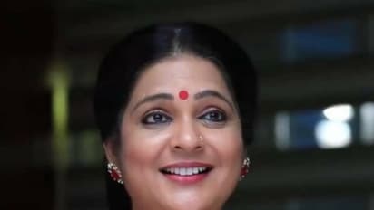 ಹೊಸ ಸ್ಟೈಲ್: ಚೂಡಿದಾರ್‌ನಲ್ಲಿ ಕನ್ನಡತಿ ಅಮ್ಮಮ್ಮ ಮಿಂಚಿಂಗ್..!