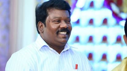 தமிழக சட்டப்பேரவை கட்சித் தலைவர் பதவியை தட்டித் தூக்கிய செல்வபெருந்தகை... குமரிக்காரர்களுக்கு அல்வா..!