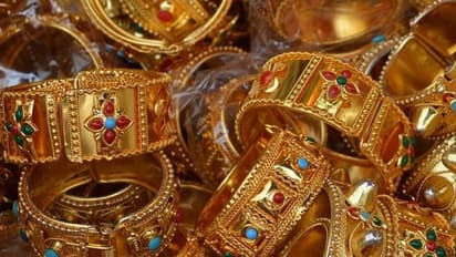 Gold price today : കൂടിയില്ല, കുറഞ്ഞില്ല; മാറ്റമില്ലാതെ തുടർന്ന് സ്വർണവില 
