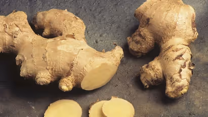 തിളക്കമുള്ള ചര്‍മ്മത്തിനായി കഴിക്കാം ഈ ഭക്ഷണങ്ങൾ