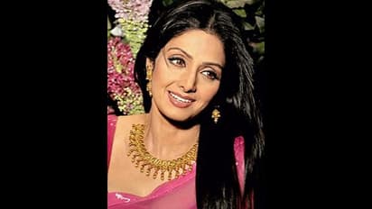 বিয়ের আগেই সঙ্গম থেকে প্লাস্টিক সার্জারি বিতর্ক, আর্থিক সঙ্কটে শ্রীদেবীকে কীভাবে ব্যবহার করেছিলেন বনি