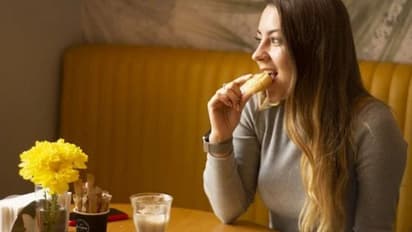 വണ്ണം കുറയ്ക്കാനുള്ള ശ്രമത്തിലാണോ? ഡയറ്റില്‍ ഉള്‍പ്പെടുത്താം കലോറി കുറഞ്ഞ ഈ സ്‌നാക്‌സ്...