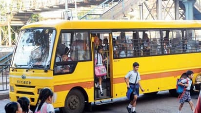 यात्री, स्कूल बसों में फायर अलार्म, Fire protection सिस्टम अनिवार्य : MoRTH, गलत लेन में चले तो भारी जुर्माना