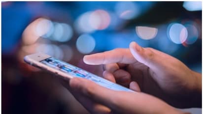 അശ്ലീല ചിത്രങ്ങളും വീഡിയോകളും വിതരണം ചെയ്താല് ജയിലിലാകും, വന് തുക പിഴയും; കര്ശന ശിക്ഷയുമായി ഒമാന്