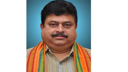 ఎన్నికల కోడ్ ఉల్లంఘించింది: టీఆర్ఎస్పై బీజేపీ నేత రామచందర్ రావు ఫైర్