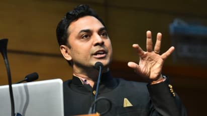 7.25 കോടിയുടെ പുസ്തകം വാങ്ങി വെട്ടിലായി യൂണിയൻ ബാങ്ക്; സംശയ മുനയിൽ കേന്ദ്രത്തിന്റെ മുൻ സാമ്പത്തിക ഉപദേഷ്ടാവും