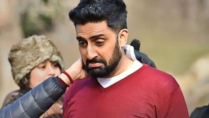 অসুস্থ হয়ে হাসপাতালে ভর্তি অভিষেক বচ্চন, দেখতে ছুঁটলেন অমিতাভ-শ্বেতা