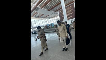 సొంతజిల్లాలో ఇదీ చంద్రబాబు పరిస్థితి... కటిక నేలపైనే కూర్చుని నిరసన (ఫోటోలు)