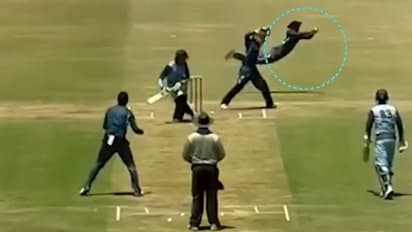 ఇదెక్కడి మాస్ ఫీల్డింగ్ రా బాబూ... జాంటీ రోడ్స్కే జ్వరం తెప్పించేలా ఉన్నాడే...