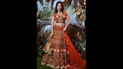 மணப்பெண்ணை போல்... விதவிதமான திருமண உடையில் சன்னி லியோன்! பொறாமை பட வைத்த போட்டோஸ்!