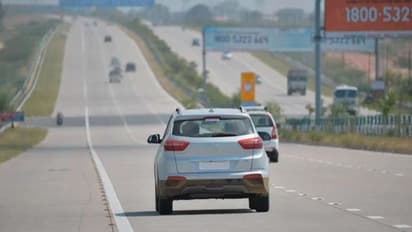 మీ కారు మైలేజీ పెరగాలంటే ఈ 10 ముఖ్యమైన విషయాలు, చిట్కాలు  తెలుసుకోండి..