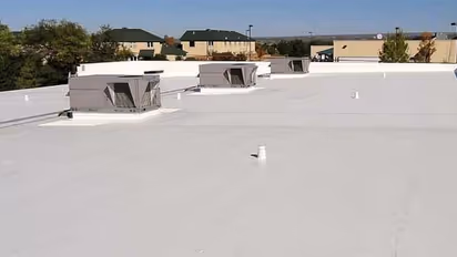 Paint vs waterproofing coating? What is the right choice for the roof of your house?