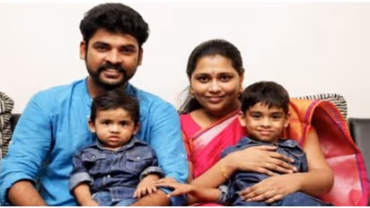 மனைவியை தேர்தல் களத்தில் இறக்கிவிட்ட நடிகர்... சீட்டு கேட்டு உதயநிதியுடன் சந்திப்பு..!