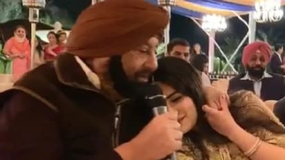 पोती की शादी में अलग अंदाज में दिखे पंजाब के CM, माइक पकड़ गाया बाबुल वाला गाना तो हर कोई हुआ भावुक