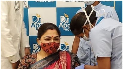 'മറ്റുള്ളവരും ആരോഗ്യത്തോടെയിരിക്കാൻ ആഗ്രഹിക്കുന്നു', കൊവിഡ് വാക്സിന് എടുത്തെന്ന് ഖുശ്ബു