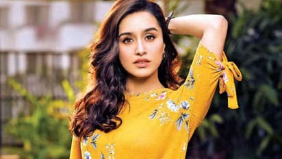 Here's who Shraddha Kapoor keeps on her speed dial, know interesting details