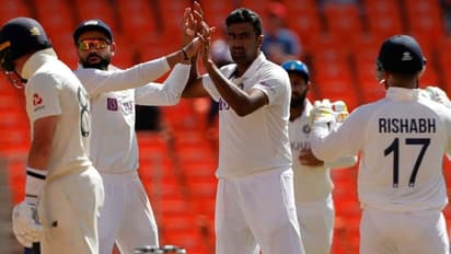 ఇంగ్లాండ్తో నాలుగో టెస్టు... సున్నాకే తొలి వికెట్... మొదటి రోజు ఆట ముగిసే సమయానికి...