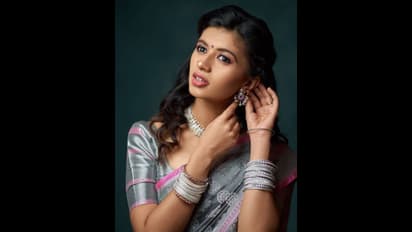 அம்மாவானார் 'எருமை சாணி' ஹாரிஜா..! என்ன குழந்தை தெரியுமா?