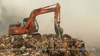 ബ്രഹ്മപുരത്തെ തീപിടുത്തം; കരാർ കമ്പനിക്ക് കോർപ്പറേഷൻ മുന്നറിയിപ്പ് നൽകി, കത്ത് നൽകിയത് ഫെബ്രുവരിയിൽ