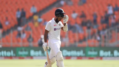 നൂറാം ടെസ്റ്റിലെ നാണക്കേട്, ബോര്ഡറുടെയും കുക്കിന്റെയും റെക്കോര്ഡിനൊപ്പം പൂജാര