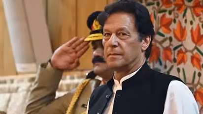 Imran Khan takes jibe at US, says Washington prefers India, depends on Pakistan to settle 'mess'