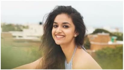 நயன்தாரா... சமந்தா கூட இப்படி டிரஸ் போட்டது கிடையாது..! வேற லெவல் உடையில் மெர்சல் பண்ணும் கீர்த்தி சுரேஷ்!