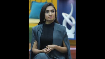 #BBK8: ಯೋಗ, ಡ್ರೆಸ್ ಮಾಡ್ಕೊಂಡೇ ವೈಷ್ಣವಿ ಸೈಲೆಂಟ್ ಆಗಿದ್ರೆ ಬೇಗ ಎಲಿಮಿನೇಟ್ ಆಗ್ತಾರಾ?