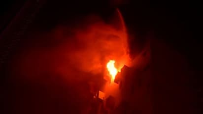 ಪತ್ನಿಯಿಂದ ದೂರಾಗಿದ್ದ ಆತ : ರಾತ್ರಿಪೂರ್ತಿ ಸ್ನೇಹಿತರ ಜೊತೆ ಕುಡಿದು ಬೆಳಗ್ಗೆ ಸುಟ್ಟು ಕರಕಲಾಗಿದ್ದರು