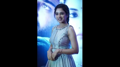 `శ్రీకారం` ఈవెంట్‌లో స్పె షల్‌ ఎట్రాక్షన్‌గా ప్రియాంక మోహన్‌.. గ్లామర్‌ ఫోటోలు వైరల్‌