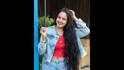 Actress Pragathi: 25 ఏళ్లకే మహేష్ కి తల్లైన ప్రగతి... ఆమె హీరోయిన్ గా నటించిన చిత్రాలేమిటో మీకు తెలుసా?