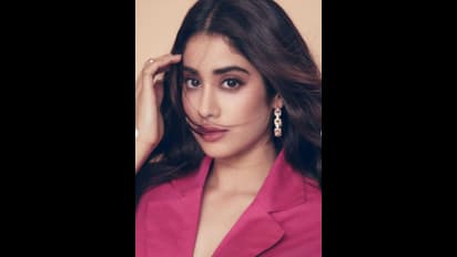 ಕಿಸ್ ಮಾಡೋಣ್ವಾ ಎಂದ ಫ್ಯಾನ್‌ಗೆ ಜಾಹ್ನವಿ ಹೀಗಂದ್ರು..!