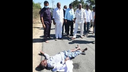 సొంత జిల్లాలో... మానవత్వాన్ని చాటుకున్న మంత్రి పెద్దిరెడ్డి