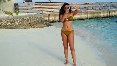 कभी खुद के बारे में ये सोचकर परेशान रहती थी सोनम कपूर की बहन, बिकनी में फोटो शेयर कर किया खुलासा