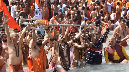 മഹാകുംഭമേള 2025: 300 കോടിയുടെ പുനരുദ്ധാരണ പദ്ധതികളുമായി യോഗി ആദിത്യനാഥ് സർക്കാർ