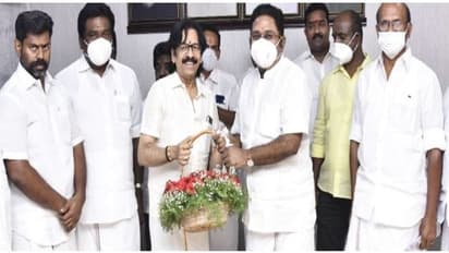 பாஜகவுக்கு பெரிய கும்பிடு போட்ட பிக்பாஸ் பிரபலம்... டிடிவி தினகரன் முன்னிலையில் அமமுகவில் ஐக்கியம்..!